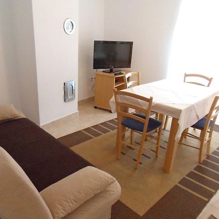 Apartments Petricevic 2 塞尔瑟 外观 照片