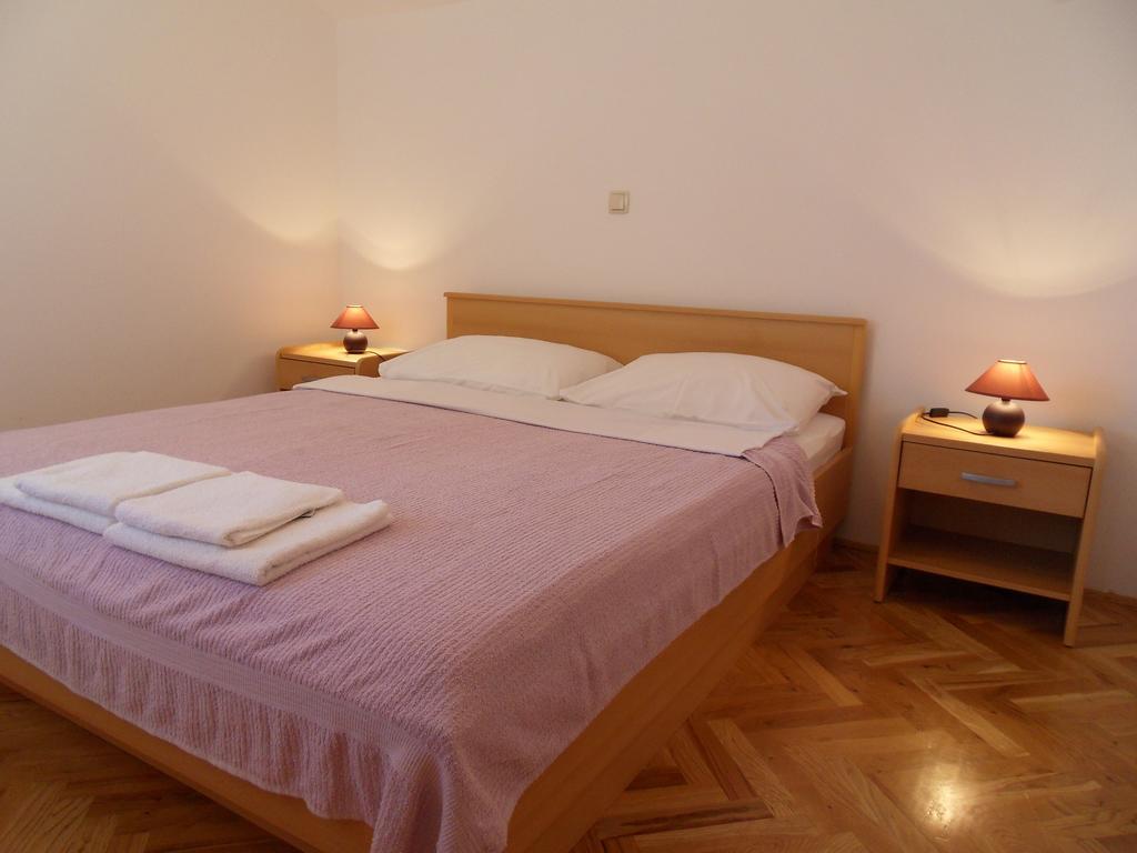 Apartments Petricevic 2 塞尔瑟 外观 照片