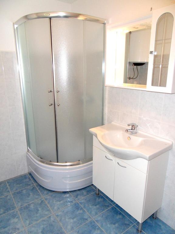 Apartments Petricevic 2 塞尔瑟 外观 照片